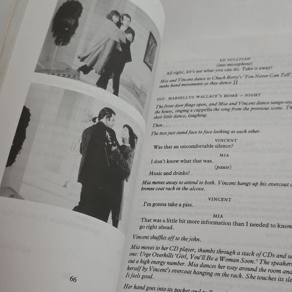 Vintage Pulp Fiction Quentin Tarantino Screenplay Script Book - Picture 6 of 6